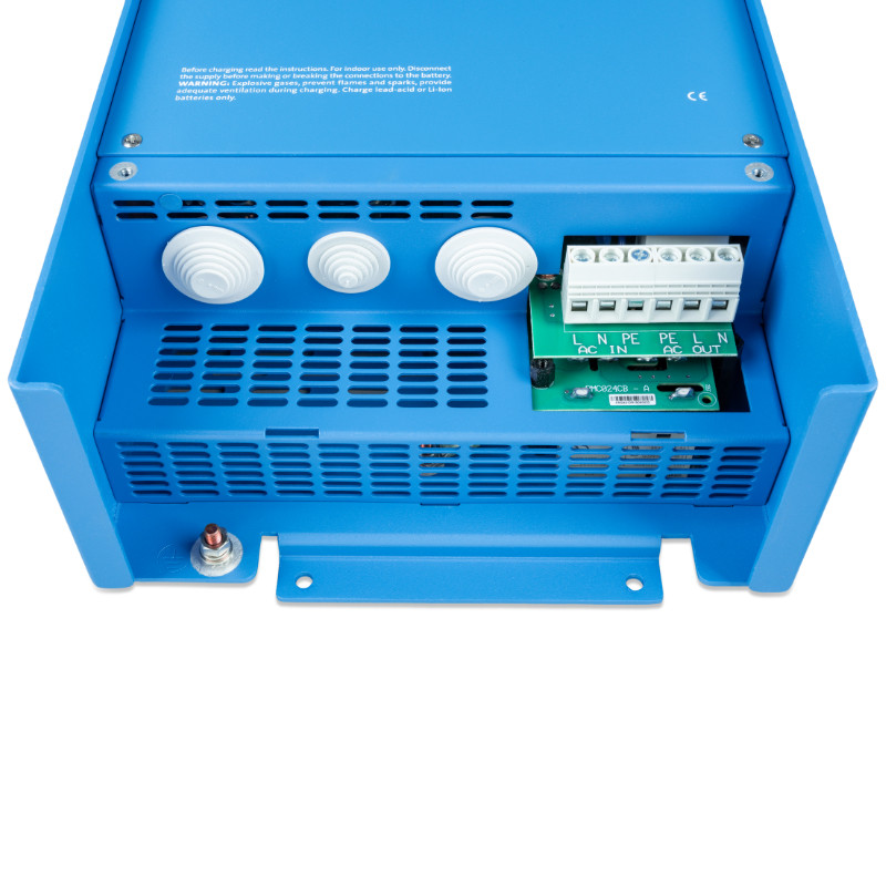 Obrazek produktu MultiPlus 24/3000 70-50 (SKU: 817) - importowany z CSV (SunTrack)